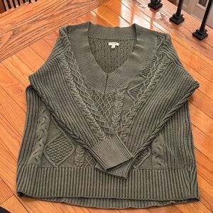 AERIE Women's Cable Knit Sweater - Olive Green